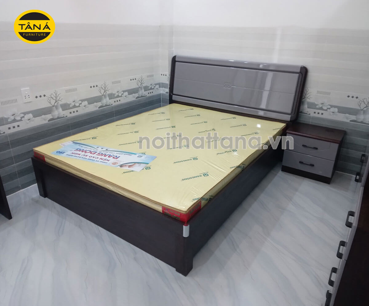 Kích thước giường ngủ gỗ 1m8x2m giá rẻ