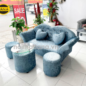 Sofa băng môi giá rẻ QB02 tựa lưng đính nút sang trọng