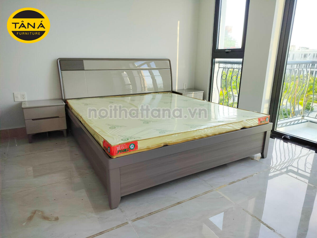 nên mua giường gỗ hay giường sắt