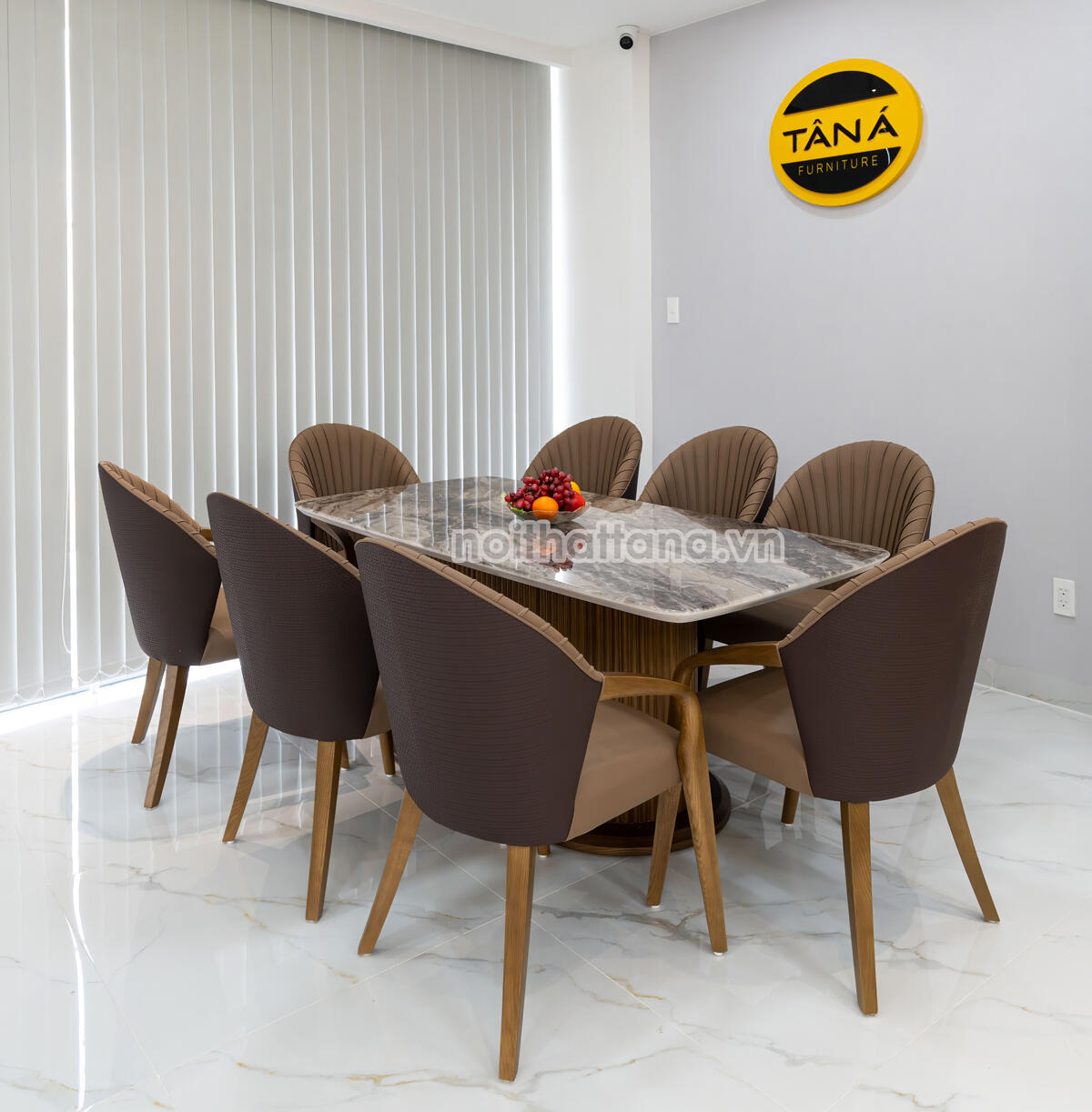 Mua Bàn Ăn Mặt Đá Ở Đâu TP.HCM