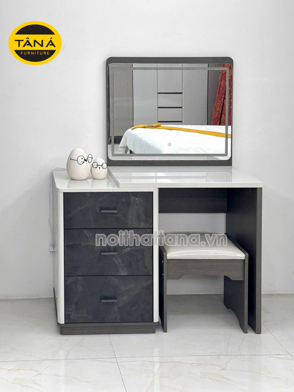 mẫu bàn trang điểm hiện đại mẫu bàn trang điểm hiện đại