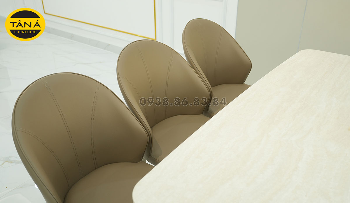 Ghế ăn bọc da cao cấp trong bộ bàn ăn mặt đá nhân tạo BA-CZ-5