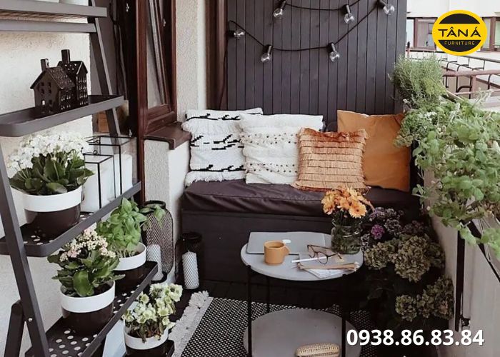 decor bằng cây xanh cho ban công