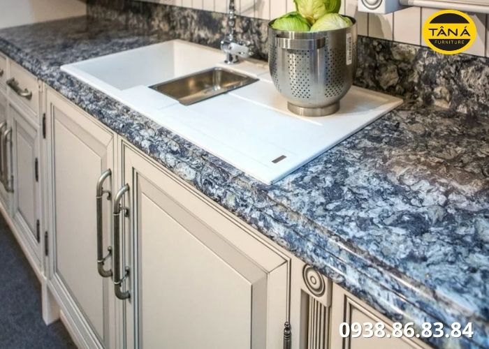 Đá quartz làm bếp