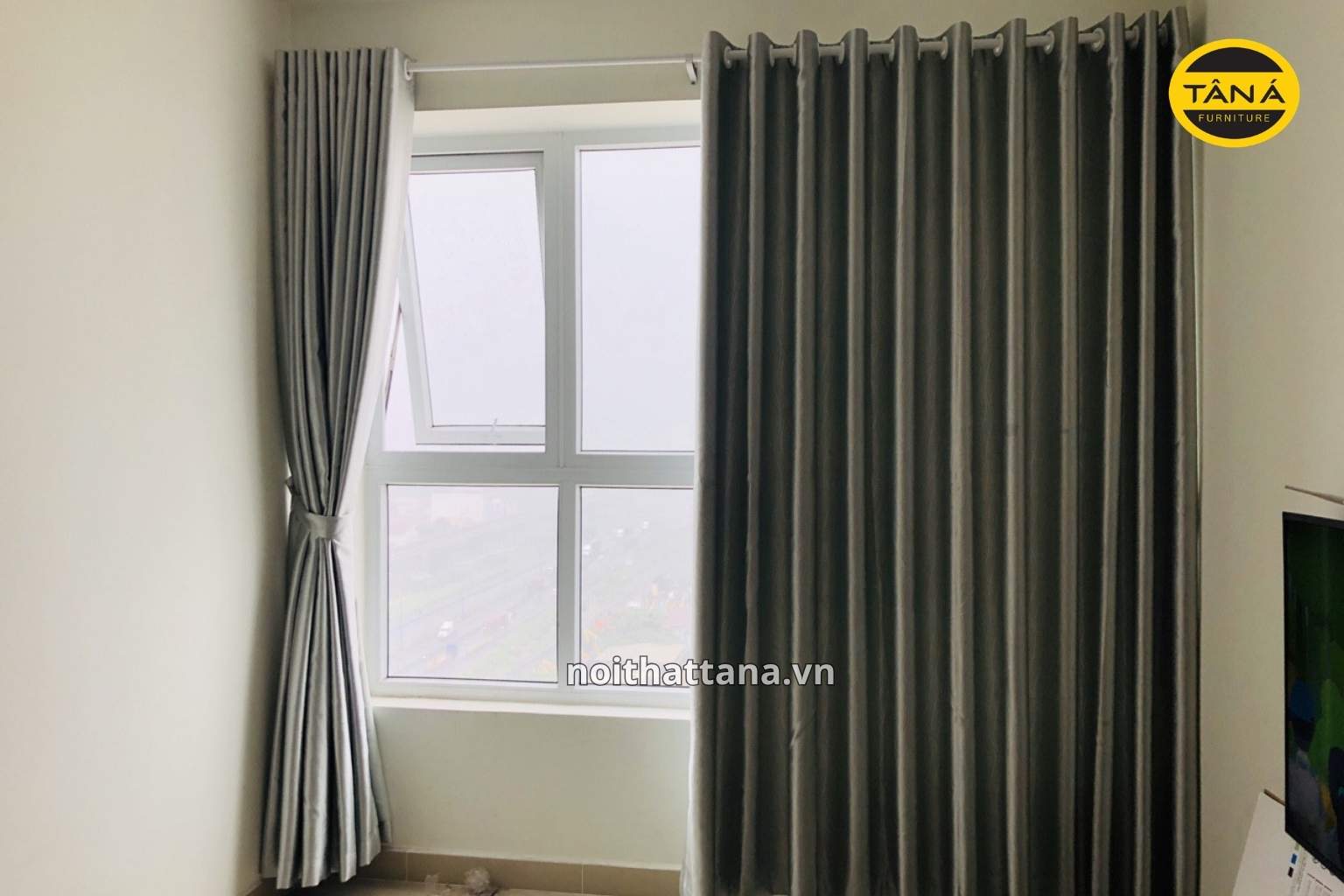 rèm dày giảm tiếng ồn