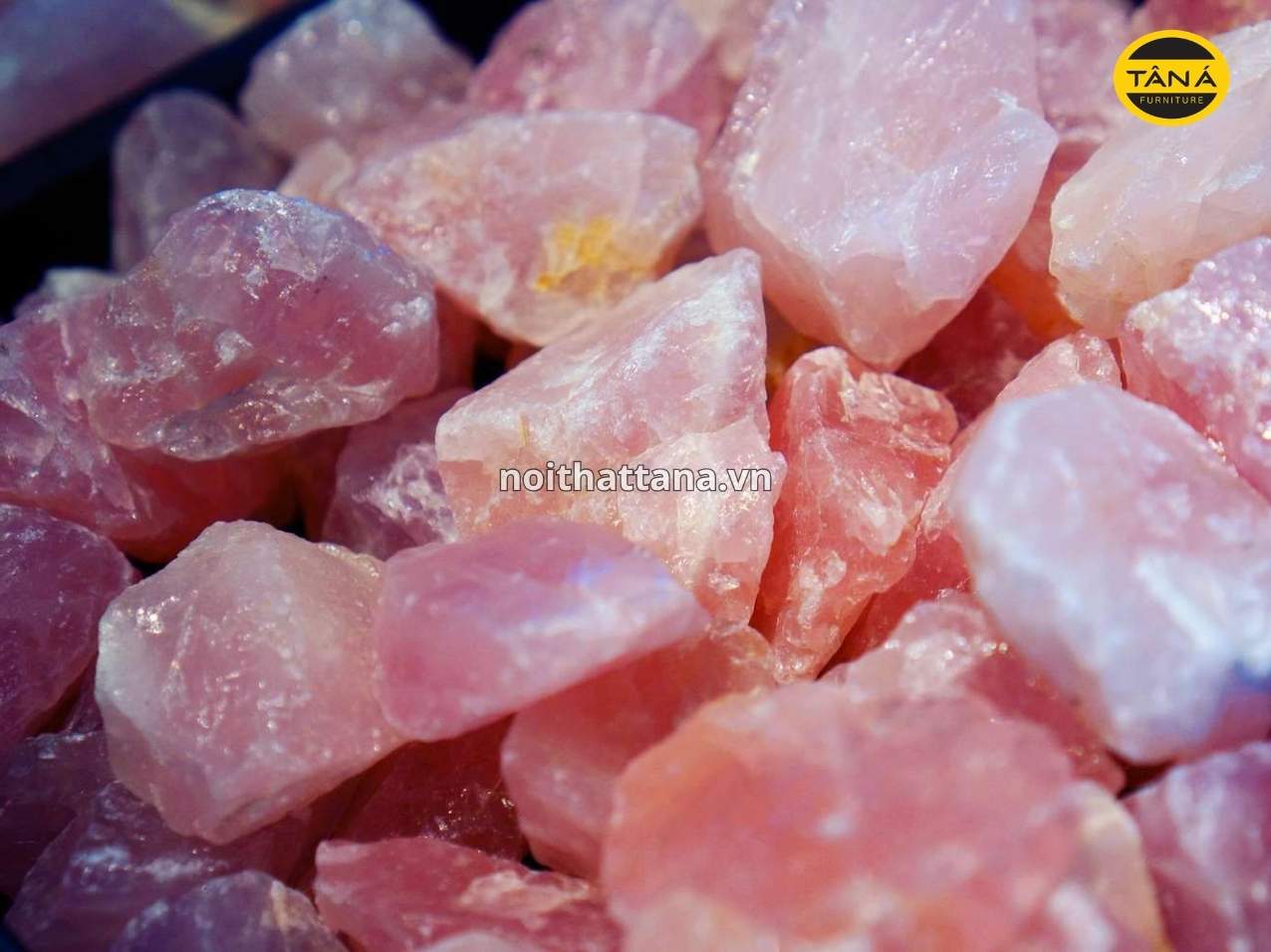 Ý nghĩa màu hồng trong phong thủy